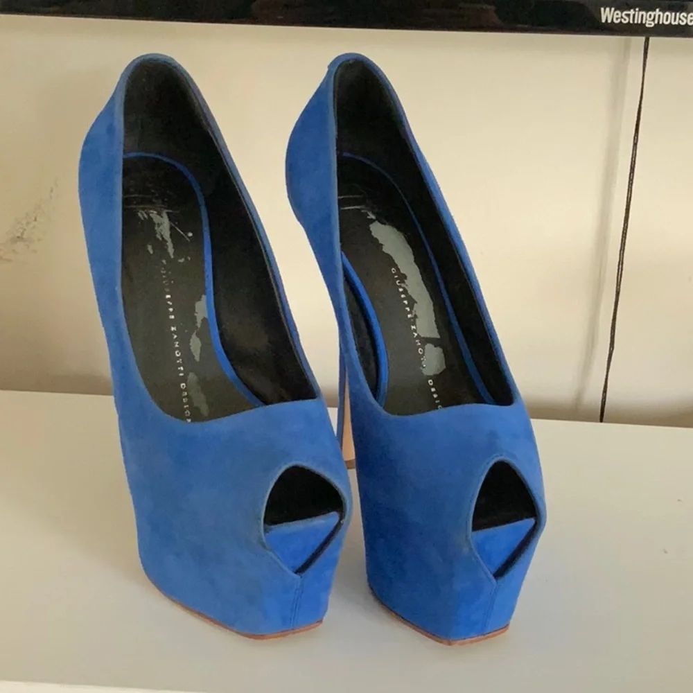 Giuseppe Zanotti giuseppe zanotti